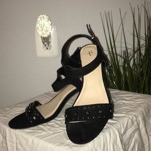 Black Vera Wang low heels